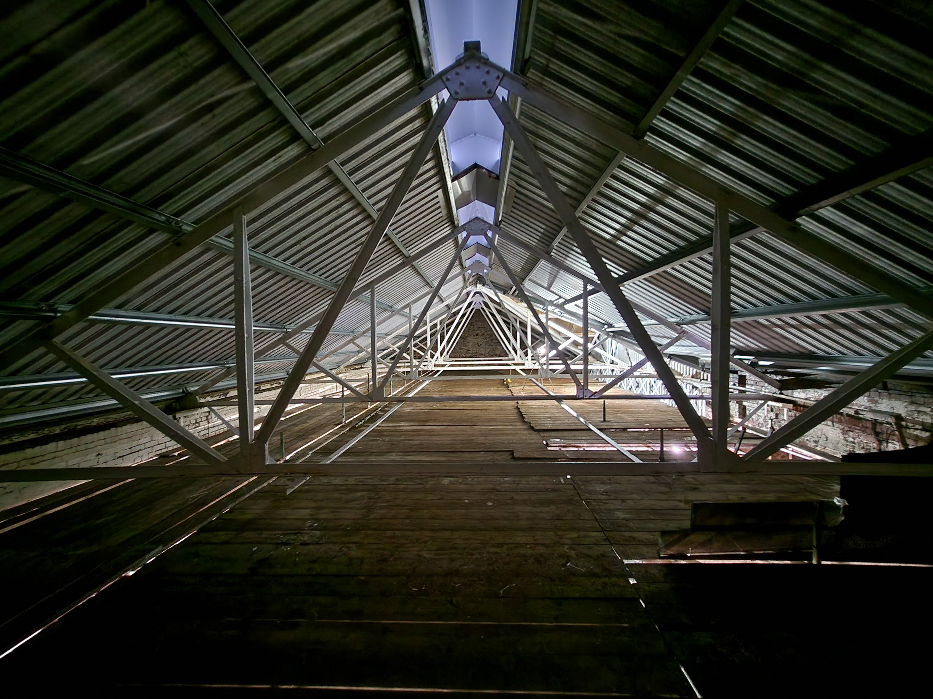 fitting a new roof at site in Dalmuir
